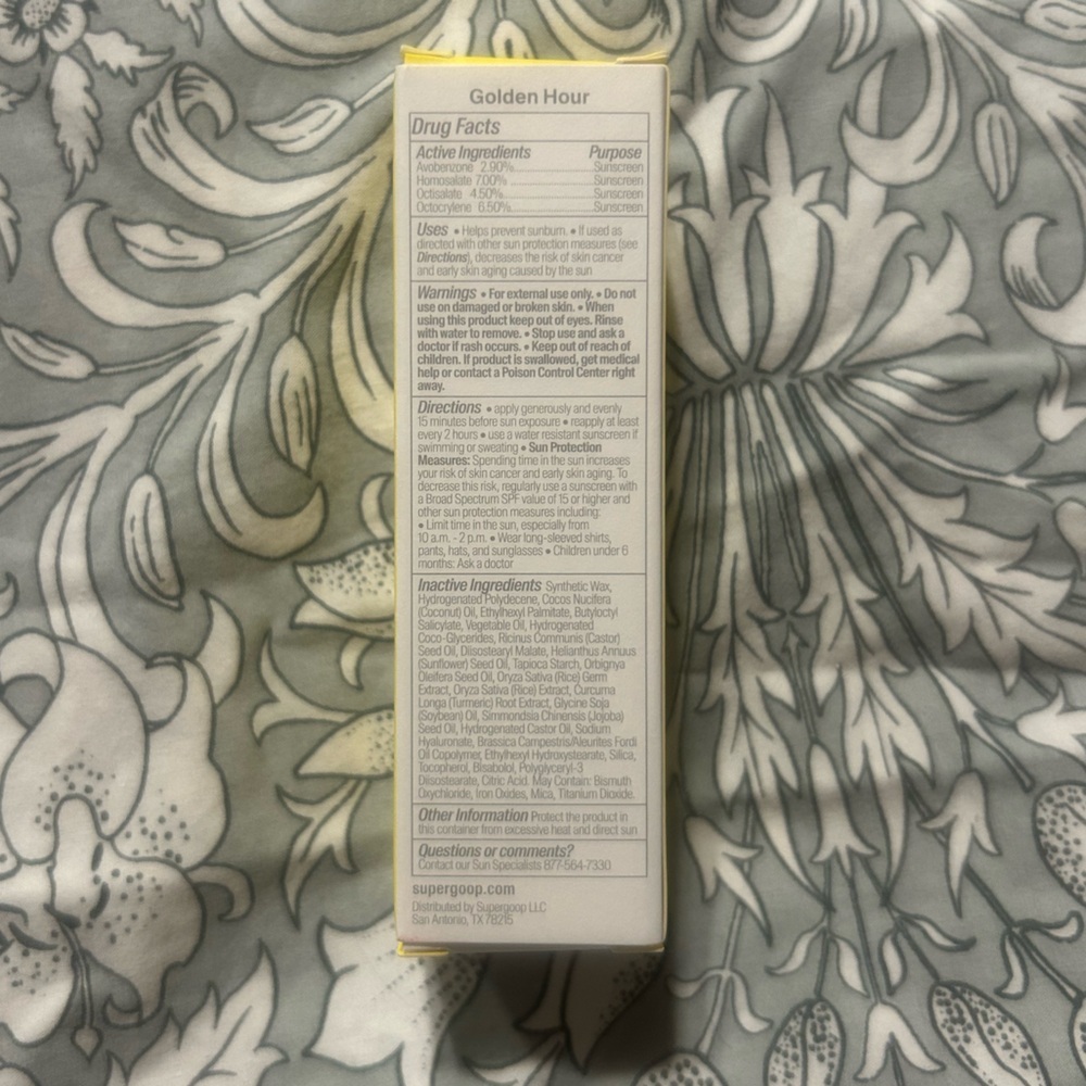 Supergoop Glowscreen Sunlighter Glow & Protect Stick SPF 45 - Picture 6 of 6
